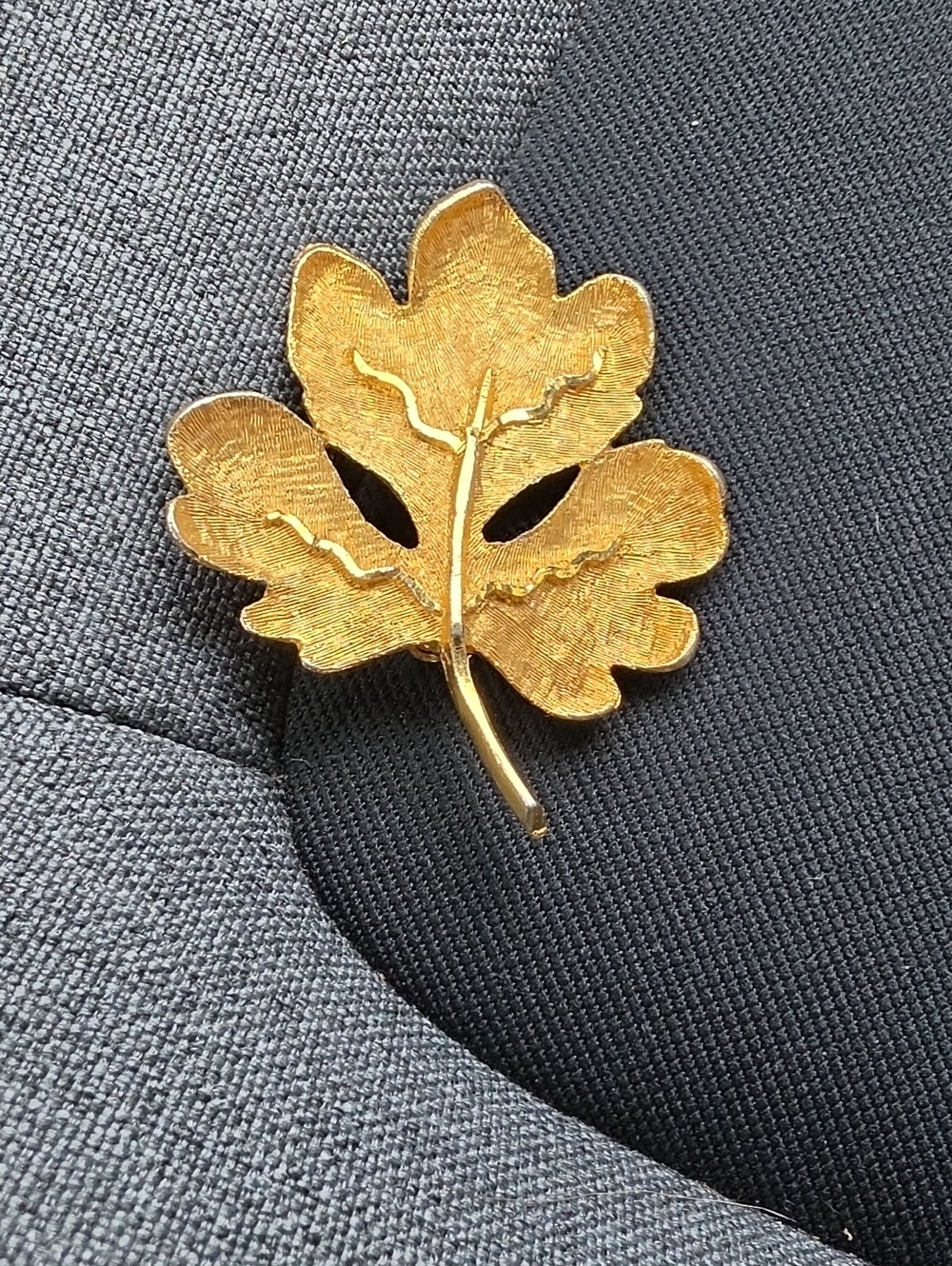 B.S.K Gold tone leaf  brooch pin 2"